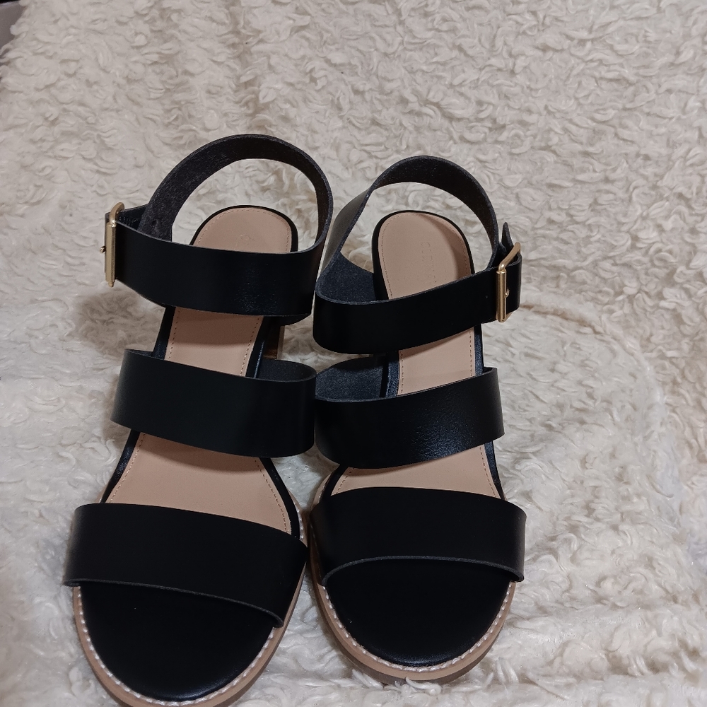 Sandal - Picture 4 of 5